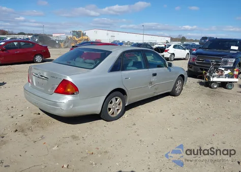 2001 Toyota Avalon Xl z USA, uszkodzony, nr VIN 4T1BF28B91U138666